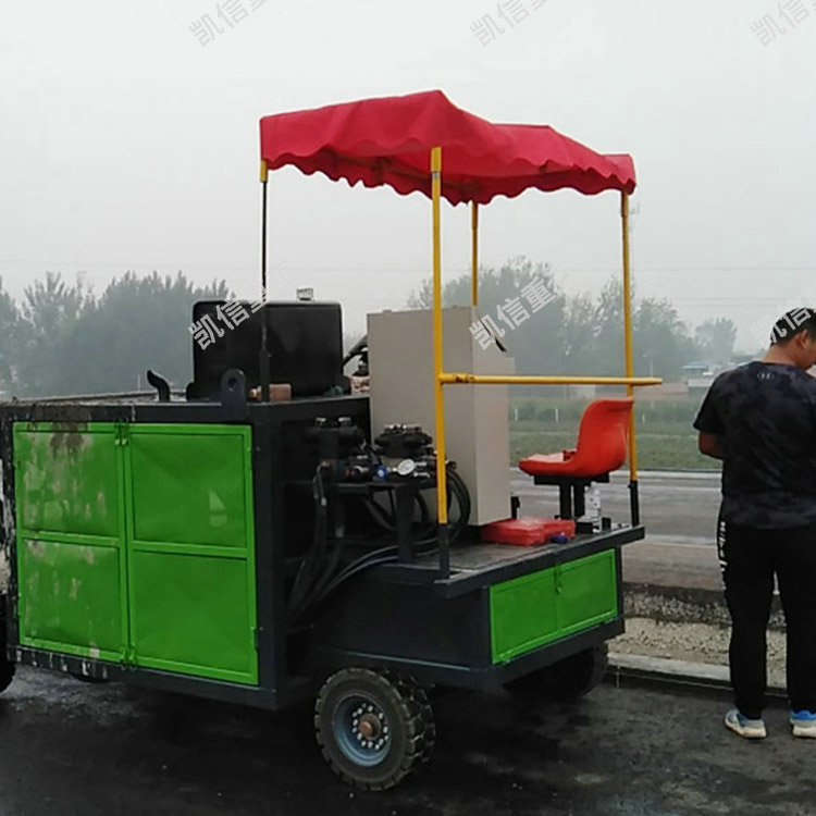 小型路肩石滑模機